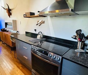 Condo Moderne-Industriel 4 1/2 | Saint-Roch - Photo 3