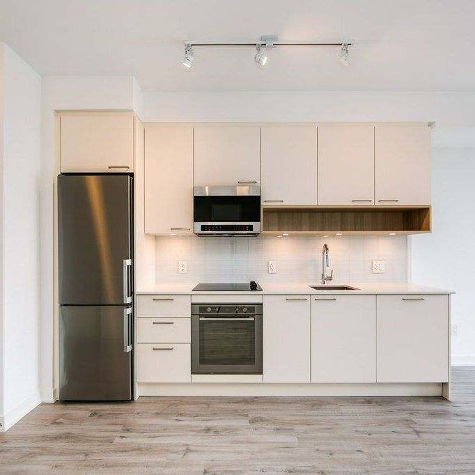 For Lease - 3005 Pine Glen Road Unit# 612, Oakville, Ontario - Photo 1