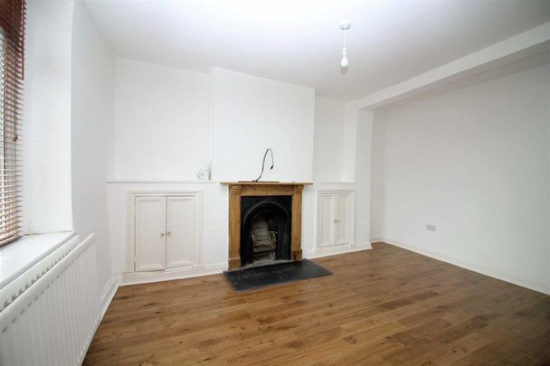 2 Bedroom House - Terraced - Photo 1