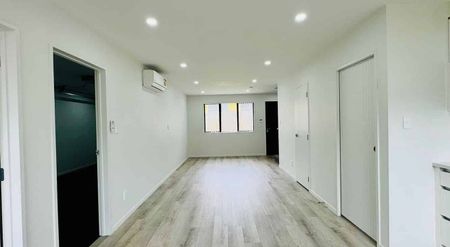 3 Bedroom + 2 Bathrooms Townhouse - Photo 4