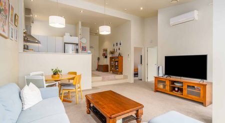 Modern 2-Bedroom Apartment in Tawa - Photo 2