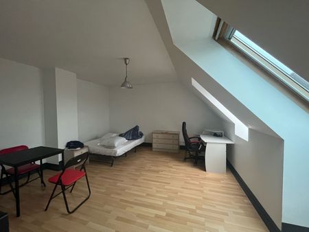 Studio meublé de 32 m2 dans le vieux lille avec parking réf G603 - Photo 2