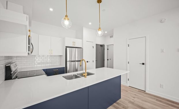 Primrose: Gold Accents – 1800 Leila, Winnipeg, MB - Photo 1