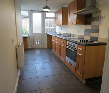 3 bedroom terraced house to rent - Photo 3