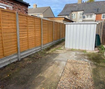 2 bedroom terraced house to rent - Photo 6