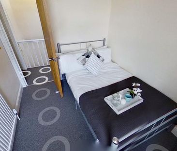 5 bedroom house to rent - Photo 3