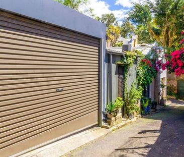 Tri-Level Terrace in Prime Darlinghurst Location - Photo 1