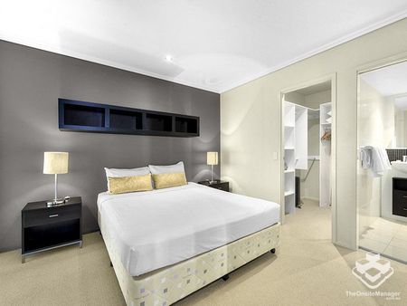 Fully furnished 2 Bedroom 2 Bathroom with 1 car park Apartment Brisbane CBD - Photo 3