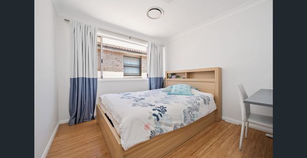 A Freestanding Family Home Offering Privacy, Space & Position! - Photo 1