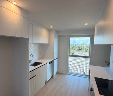 Nearly new 3 bedroom stunning townhouse in Beach Haven - Photo 3