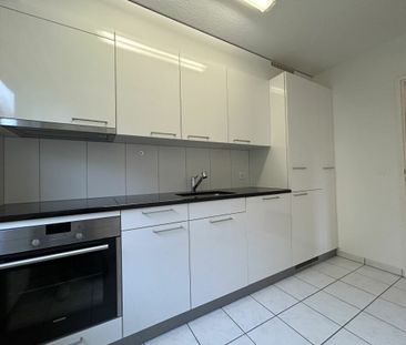 Ueken / 3.5-room apartment, 1st floor right - Photo 4