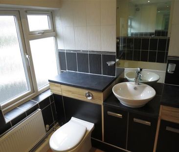 Cowley Road, Oxford, Oxford - Photo 1