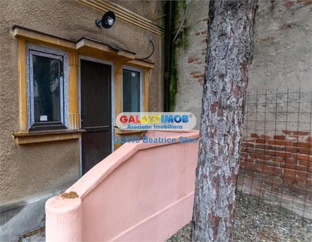 Parter casa perfect pentru birou sau alte activitati Calea Grivitei - Photo 3