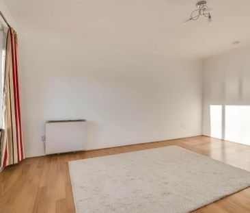 6b Helens Lea, Gilnahirk, Belfast, BT5 7RD - Photo 2