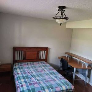 2 beds one bath - house - Photo 2