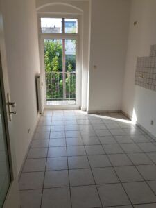 Bismarckstr. 4, Wohnung 6 ~~~ Balkon, Badezimmer mit Wanne und Dusche, Keller - Foto 2