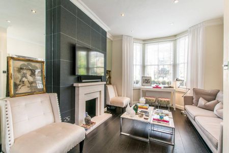 2 bedroom maisonette to rent - Photo 2