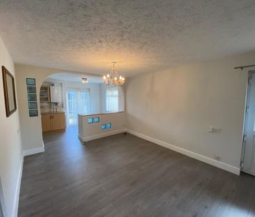 2 bedroom maisonette to rent - Photo 1