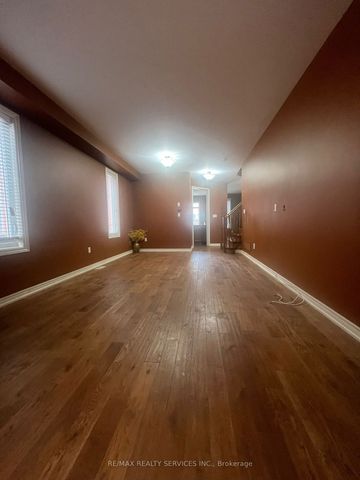 Semi-Detached Home For Lease | W8131440 - Photo 4