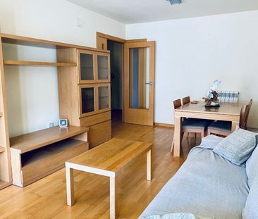 Piso de alquiler en Carrer de Frederica Montseny, Mas Lluí - Photo 6