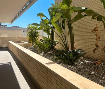 Piso de alquiler en Calle de Don Juan de Aústria, Aguadulce Sur - Photo 4