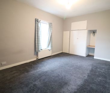 3 Bedroom End Terraced House To Rent - Photo 6