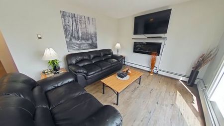 Unit 308, 3811 - 54 Avenue, Red Deer AB - Photo 2