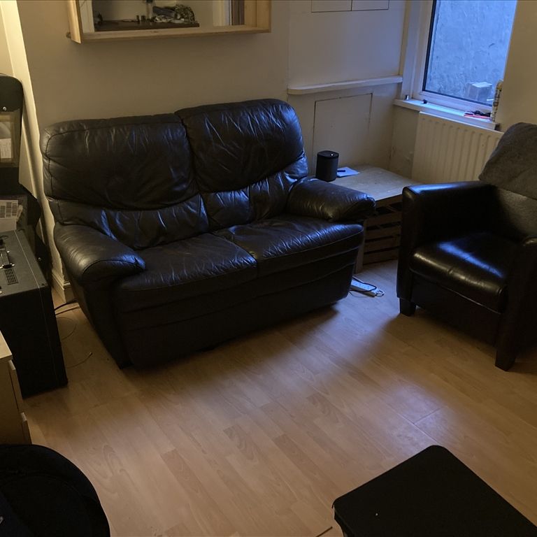 8 Surrey Street - Photo 1