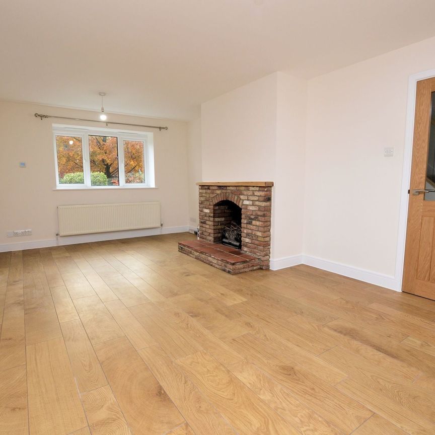 Hindolveston - Photo 1