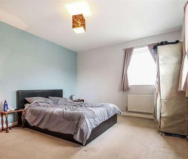 Admiralty Close, West Drayton, UB7 - Photo 2