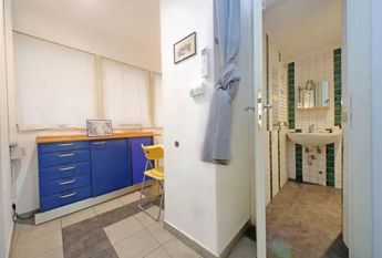 Via Cavour, Rome, Lazio 00184