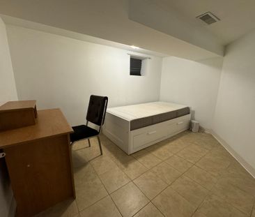 For Lease - 62 Ulster Street Unit# Basement, Toronto, Ontario - Photo 3