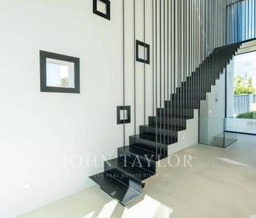 5 bedroom luxury Villa for rent in Cap Martinet, Spain - Photo 1