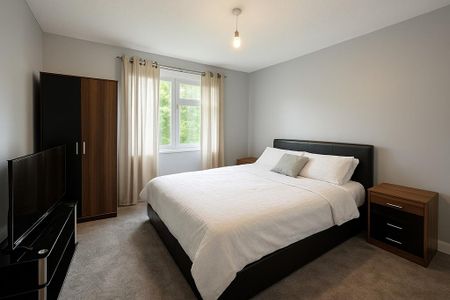 1 bedroom in a house share to rent - Photo 3
