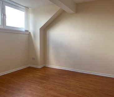 2 bedroom maisonette to rent - Photo 2