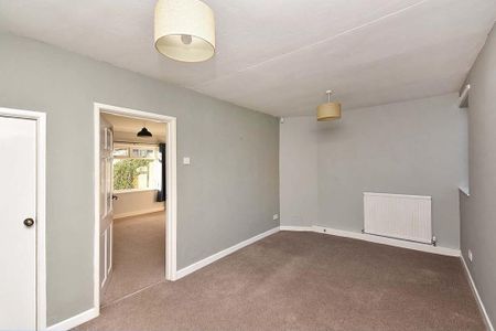 2 bedroom semi-detached house to rent - Photo 2