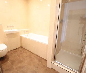 2 bedroom ground floor flat to rent - Photo 4