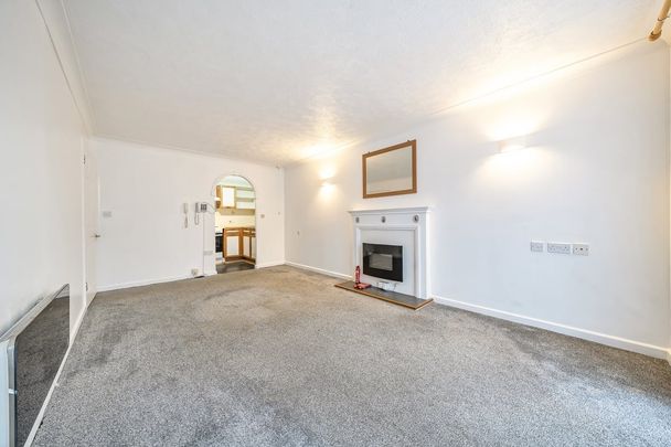 1 bedroom flat to rent - Photo 1
