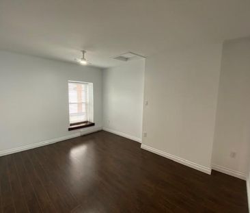 199.2 Wellington Street - 1 bed, 1 bath - HALF OFF 1ST MONTH - Photo 4