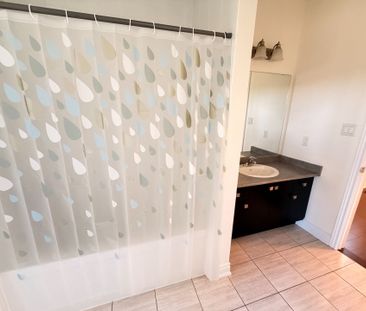 For Lease - 61 Cannes Avenue, Vaughan, Ontario - Photo 5