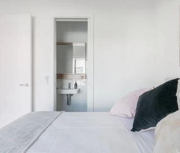 Port Melbourne - Photo 5