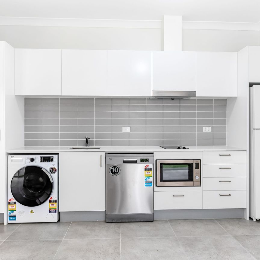 Modern Airy Studio Apartments In The Hub Of Summer Hill - Photo 1
