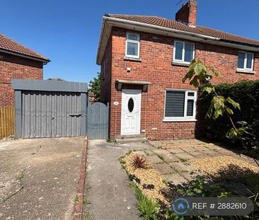 3 bedroom semi-detached house to rent - Photo 6