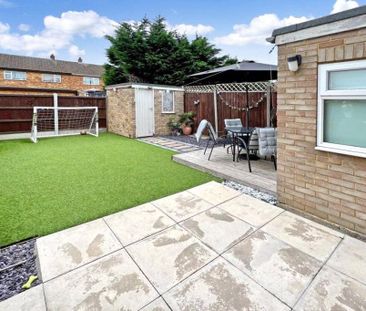 4 bedroom property to rent - Photo 3