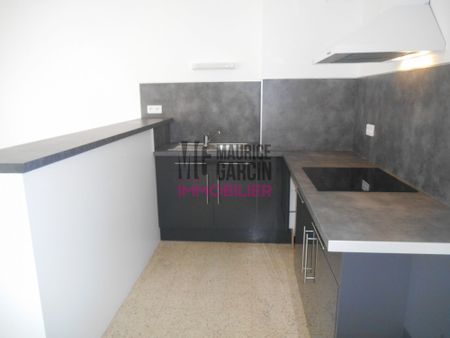 A LOUER - APPARTEMENT BEAUMES DE VENISE - 2 pièces 43.47m² - Photo 5