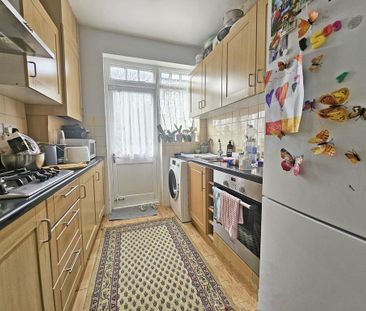 3 bedroom terraced house to rent - Photo 6