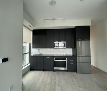 THE MACKENZIE: Keele St & Major Mackenzie Dr W (120 Eagle Rock Way)... - Photo 5