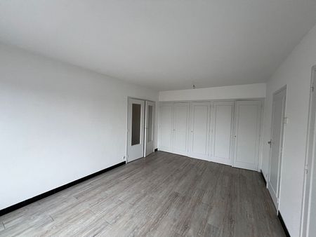 Location Appartement 2 pièces 44m² - Photo 2