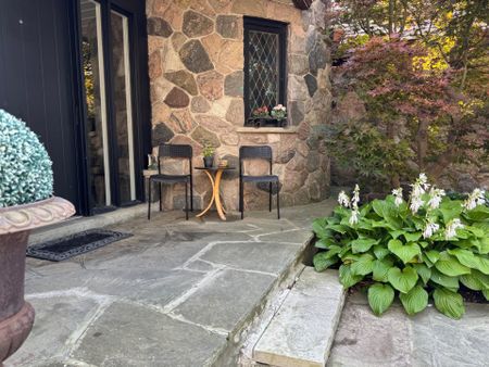 For Lease - 2415 Jarvis Street Unit# B4, Mississauga, Ontario - Photo 2