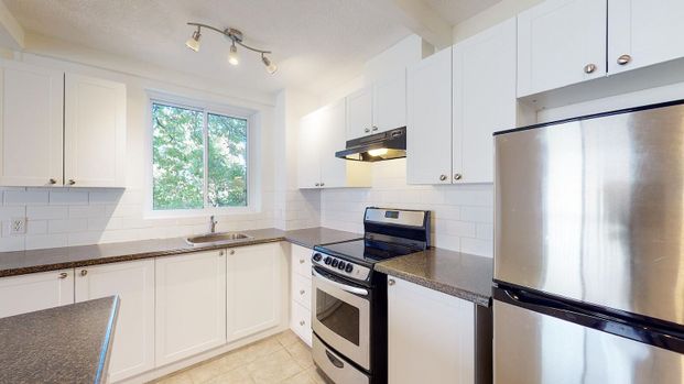 Minutes to Wellington and The Bayview LRT Station! - Photo 1